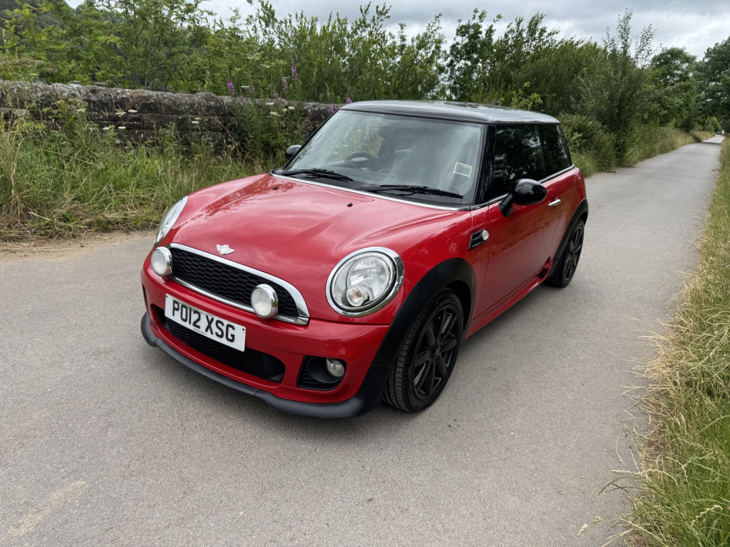 2012 MINI HATCH